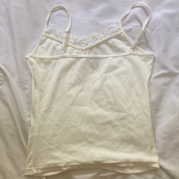 Creamed LacedTank Top. Color: Light cream, Brand: Shein, Size: M(6)tight fitting - Picture 2 of 6